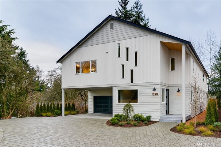 10319 Sand Point Wy NE  Seattle WA 98125 photo