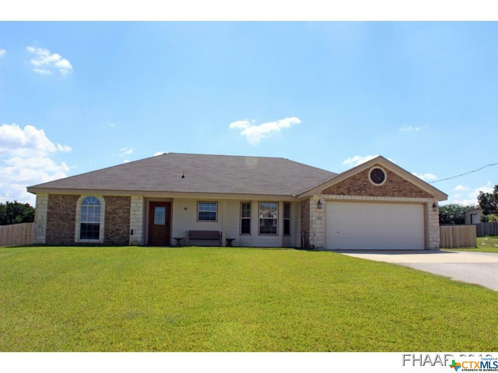 Property Photo:  298 County Road 4710  TX 76539 