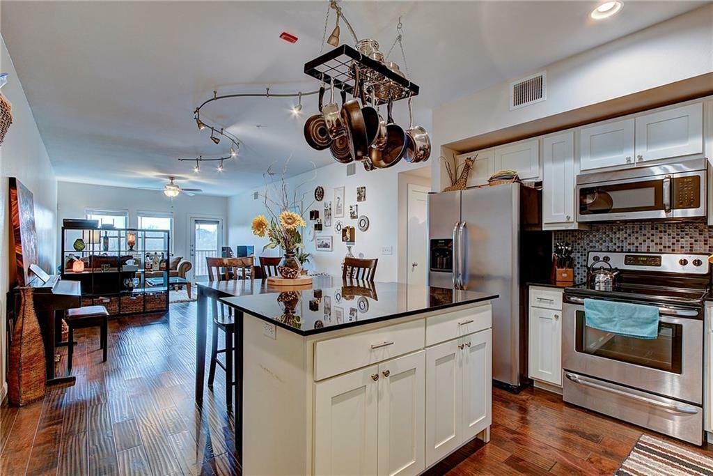 Property Photo: 2708 San Pedro Street 103 TX 78705