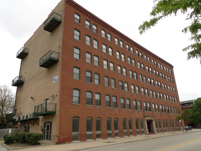 Property Photo:  1900 S Clark Street 407  IL 60616 