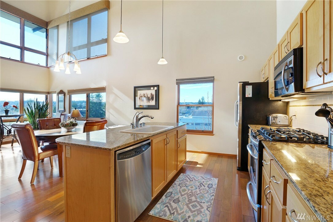 Property Photo:  210 W Pioneer Ave 321  WA 98371 