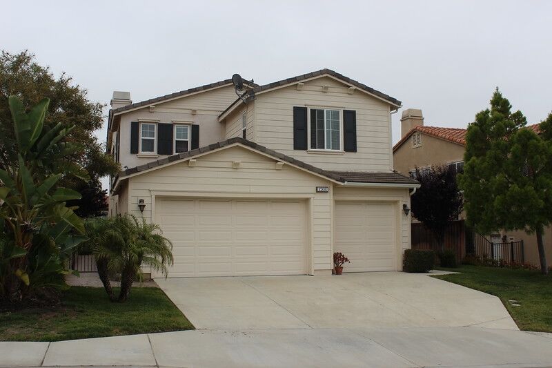 Property Photo: 1208 Players Dr CA 92057