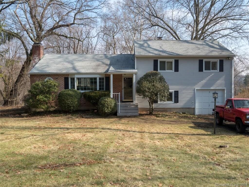 Property Photo: 8 Bobwhite Drive CT 06851