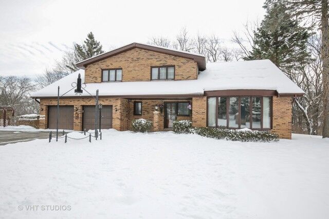 Property Photo:  35W253 Forest Drive  IL 60118 