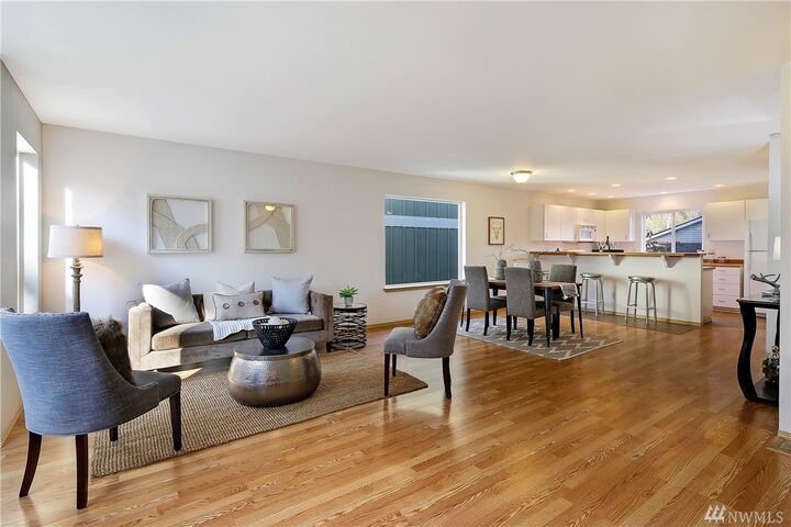 Property Photo: 2414 SW Holden St F WA 98106