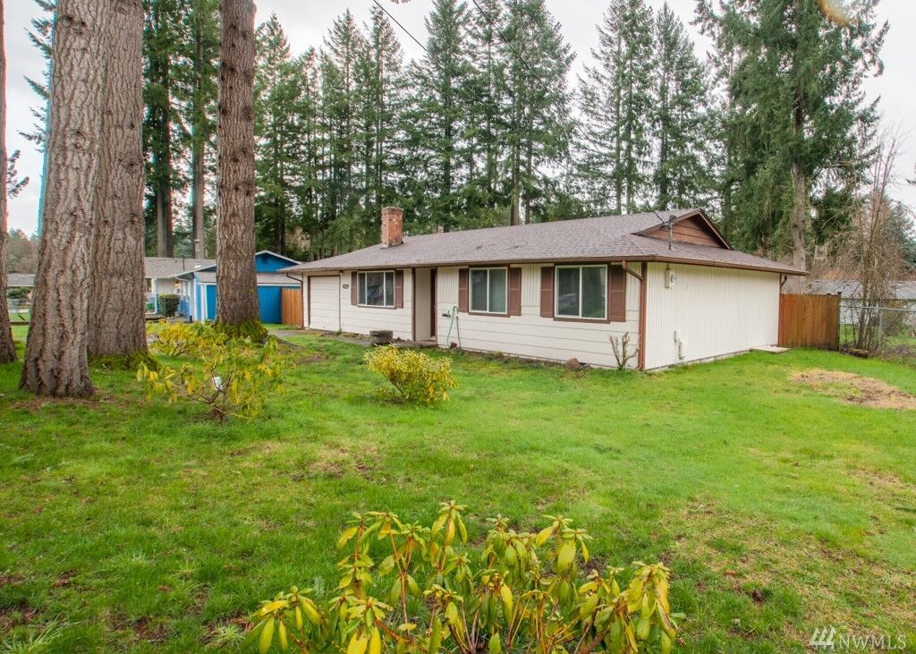 Property Photo:  8339 Daycrest Dr SE  WA 98513 