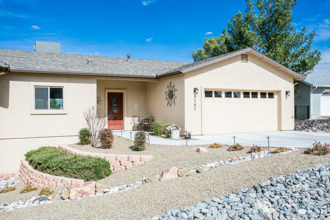 Property Photo:  1797 S Shawnee Tr  AZ 86326 