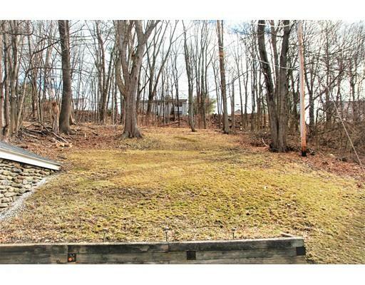 Property Photo: 88 Beaconsfield Rd MA 01602