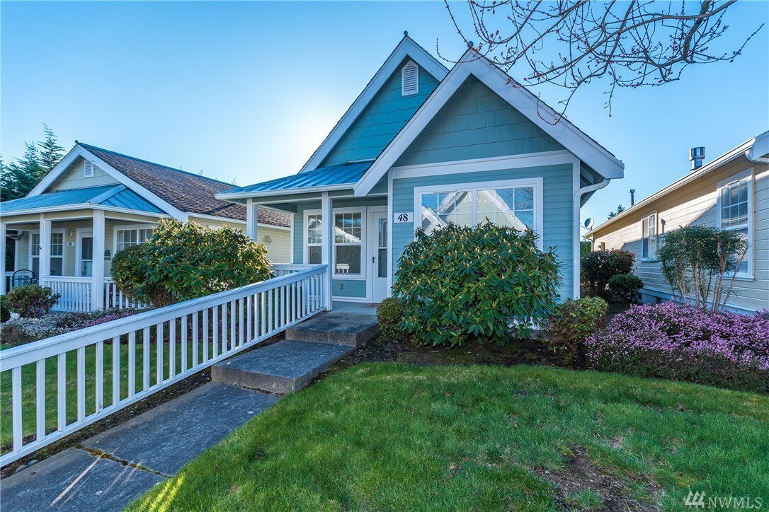 Property Photo:  161 SW Whidbey Ave 48  WA 98277 