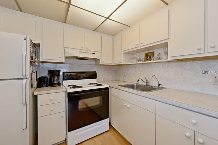 Property Photo: 205 Andover Place N 111 FL 33573
