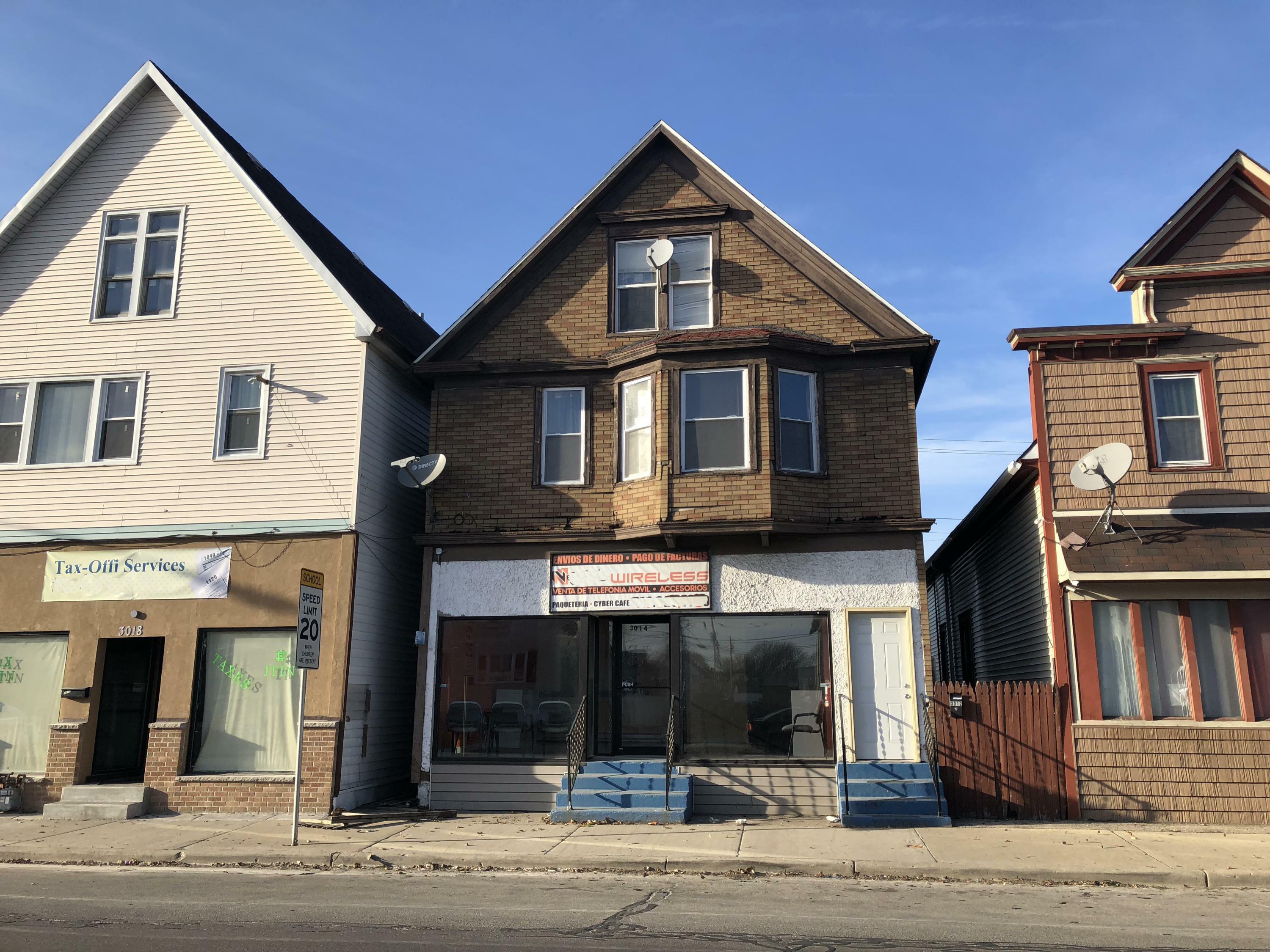 Property Photo: 3012 W Lincoln Ave 3014 WI 53215