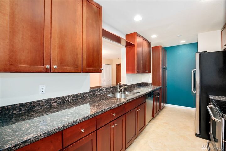 Property Photo:  2760 76th Ave SE 207  WA 98040 