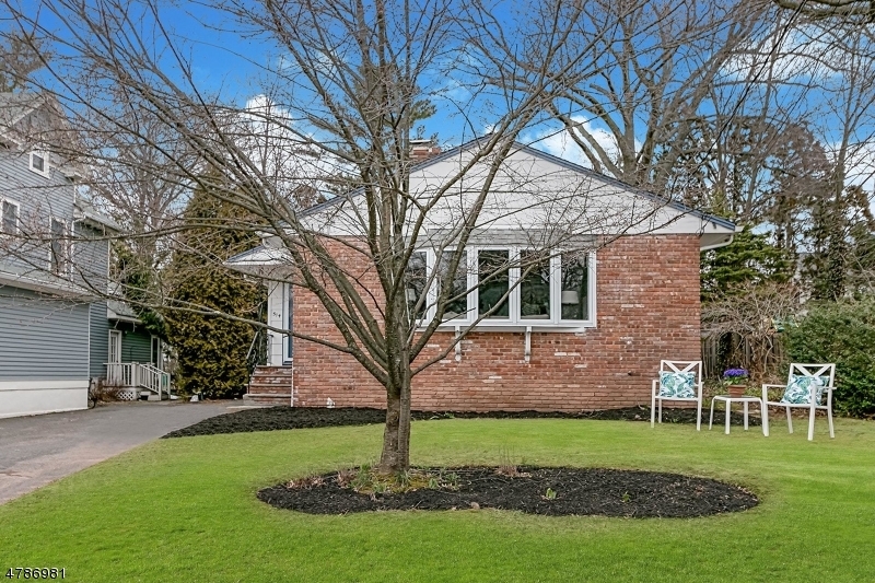 Property Photo:  514 Clark St  NJ 07090 