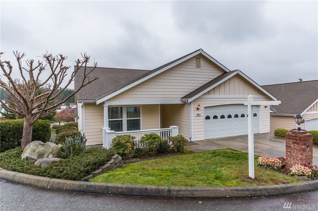 Property Photo: 180 NW 12th Ct WA 98277