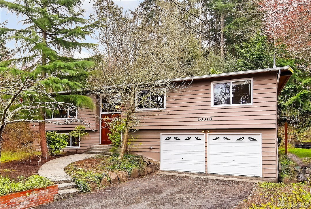 Property Photo:  10310 240th Place SW  WA 98020 