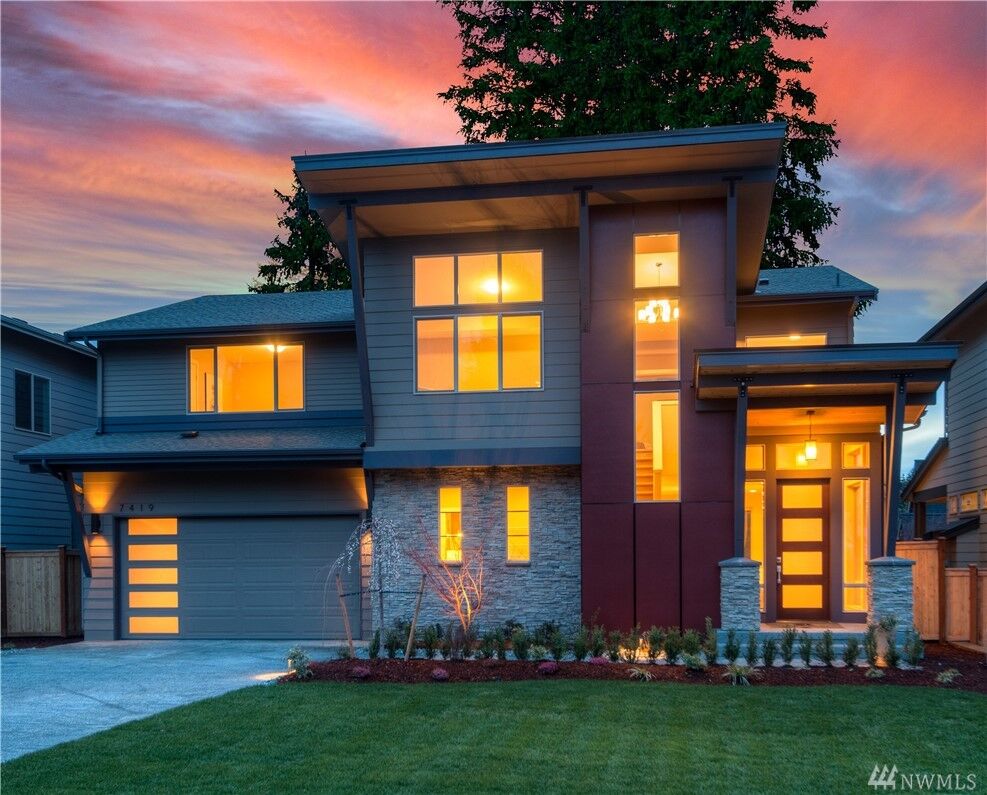 Property Photo:  7419 124th Ave NE (L-3)  WA 98033 