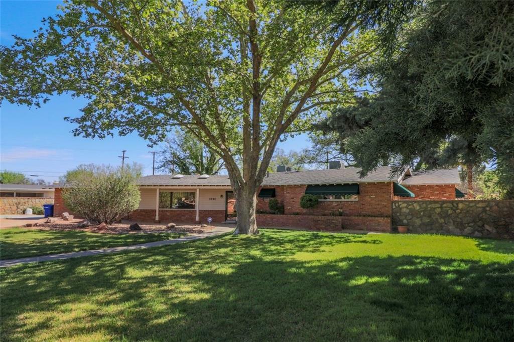 Property Photo:  5046 Columbine Street  TX 79922 