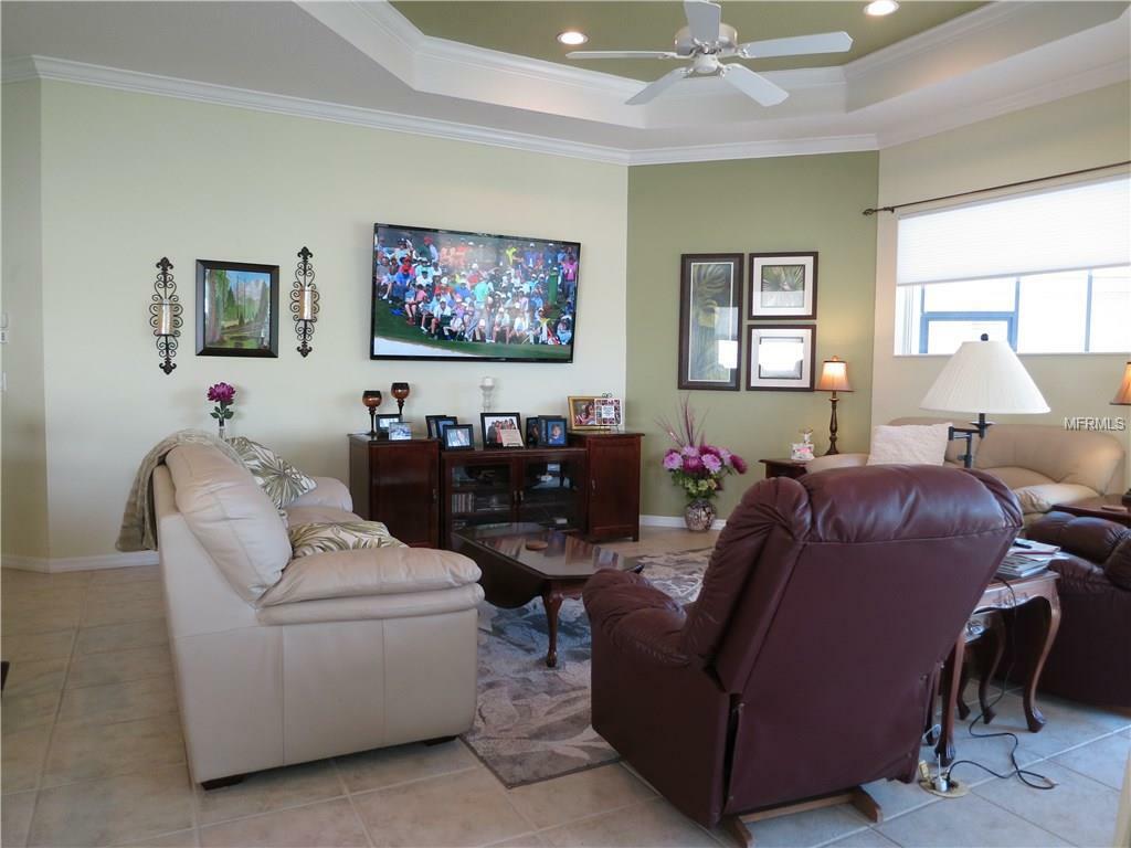 Property Photo:  7129 Orchid Island Place  FL 34202 