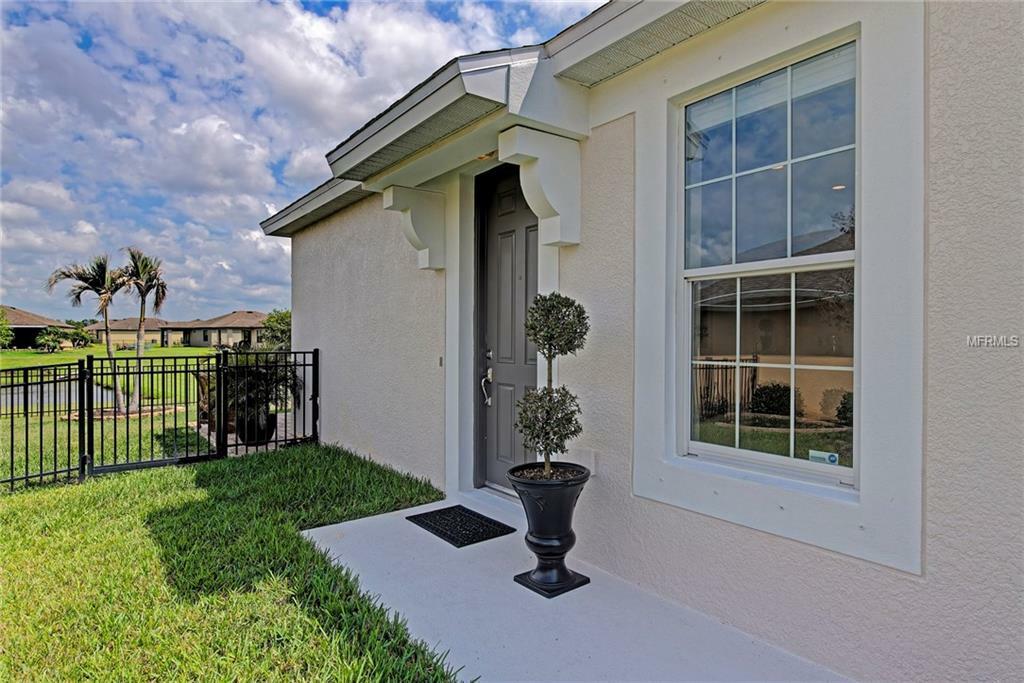 Property Photo: 5610 106th Avenue E FL 34219