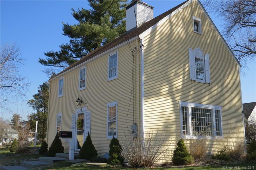 Property Photo:  19 Westway  CT 06109 