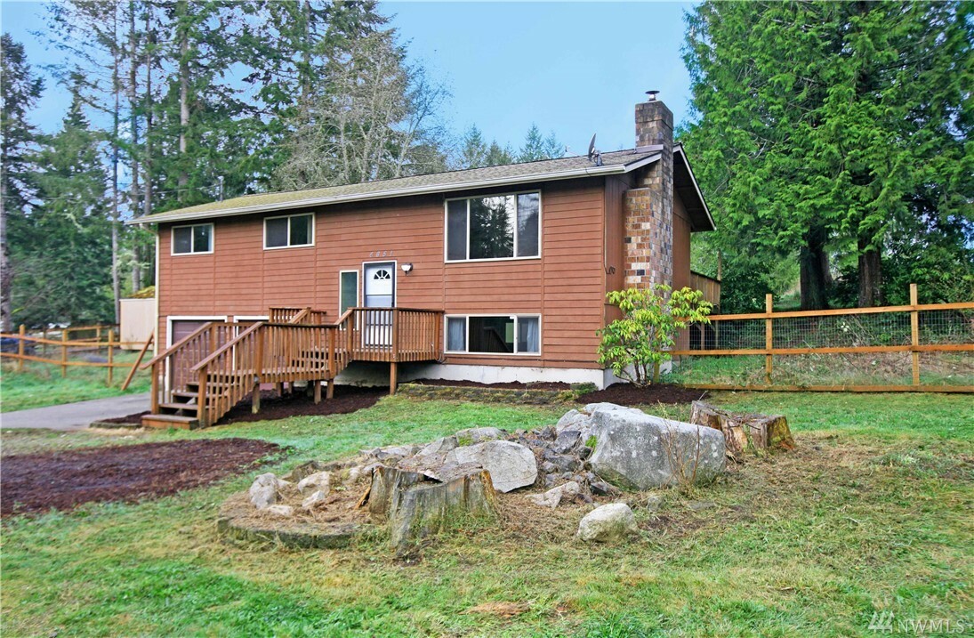 Property Photo:  4651 E Grapeview Loop Rd  WA 98524 