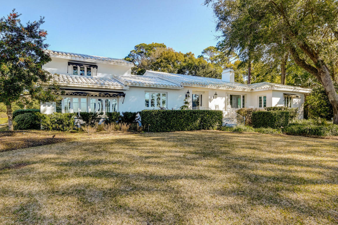 Property Photo:  1120 W Beach Drive  FL 32401 