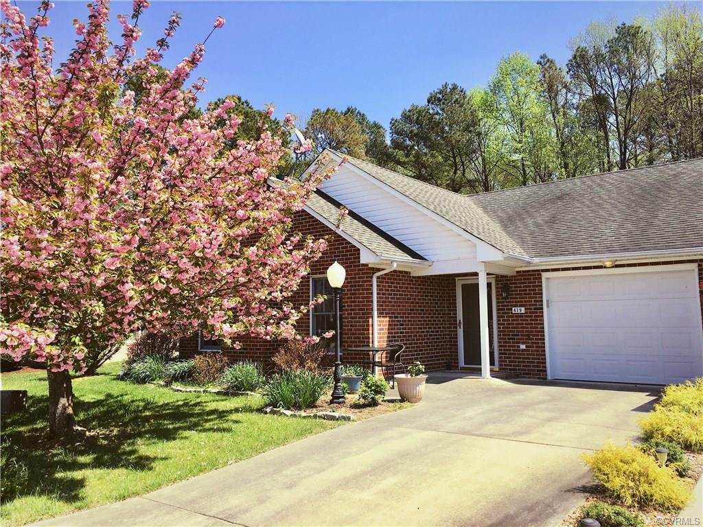 Property Photo:  419 Cobblestone Drive  VA 23860 