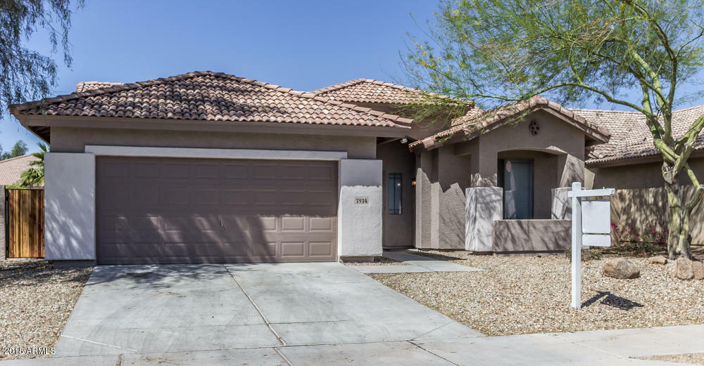 Property Photo:  7534 W Wood Street  AZ 85043 