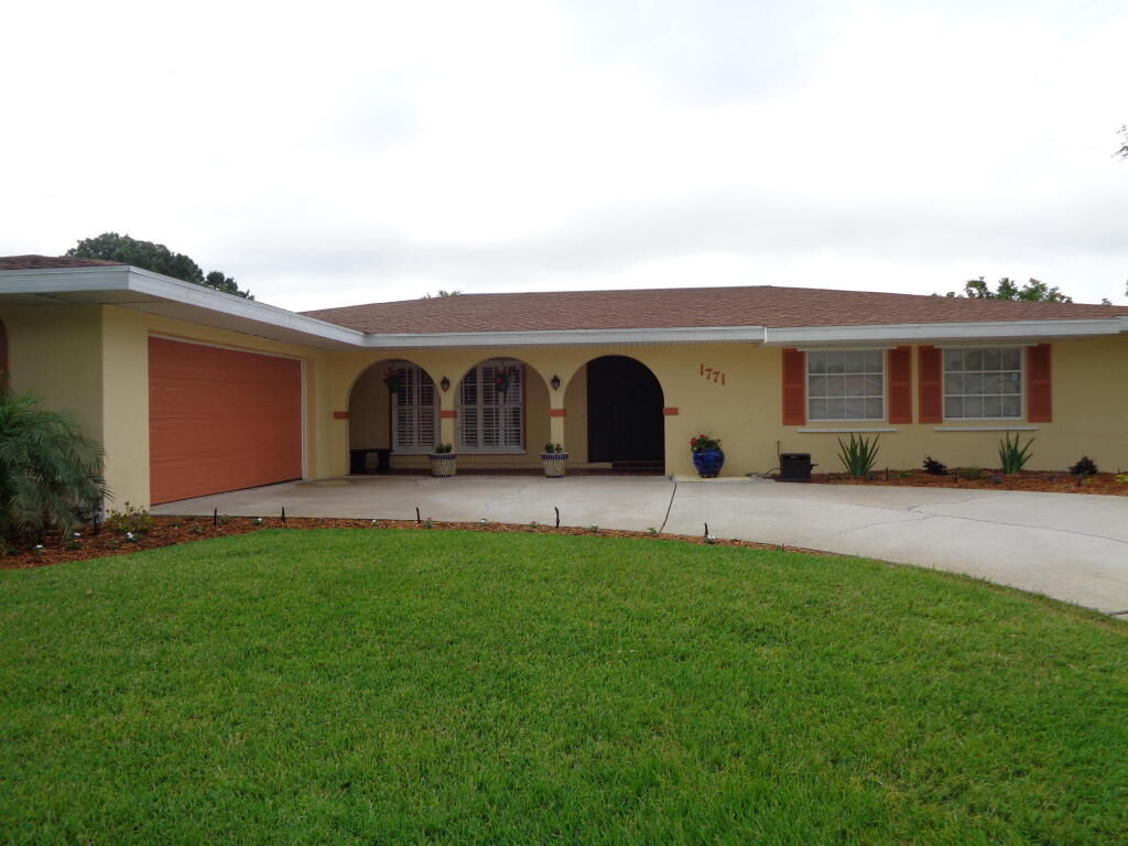 Property Photo:  1771 SE Westmoreland Boulevard  FL 34952 