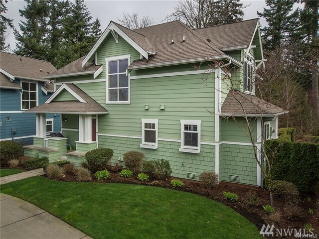 Property Photo:  1920 NE Katsura St  WA 98029 