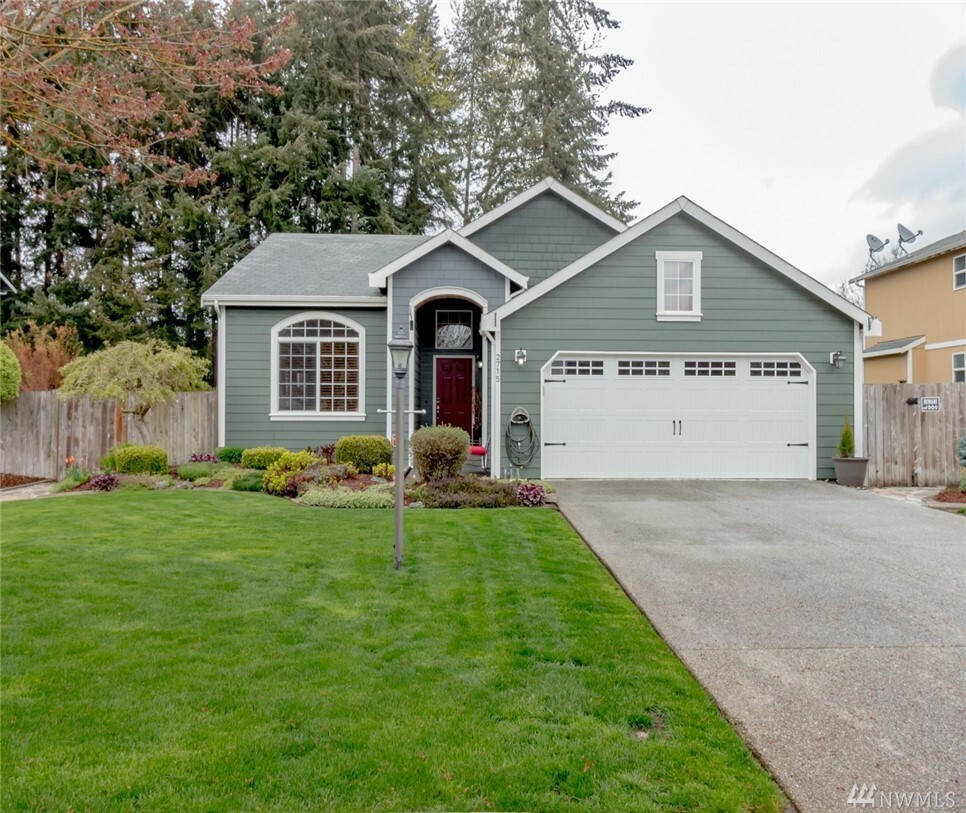 Property Photo:  2715 173rd St E  WA 98445 