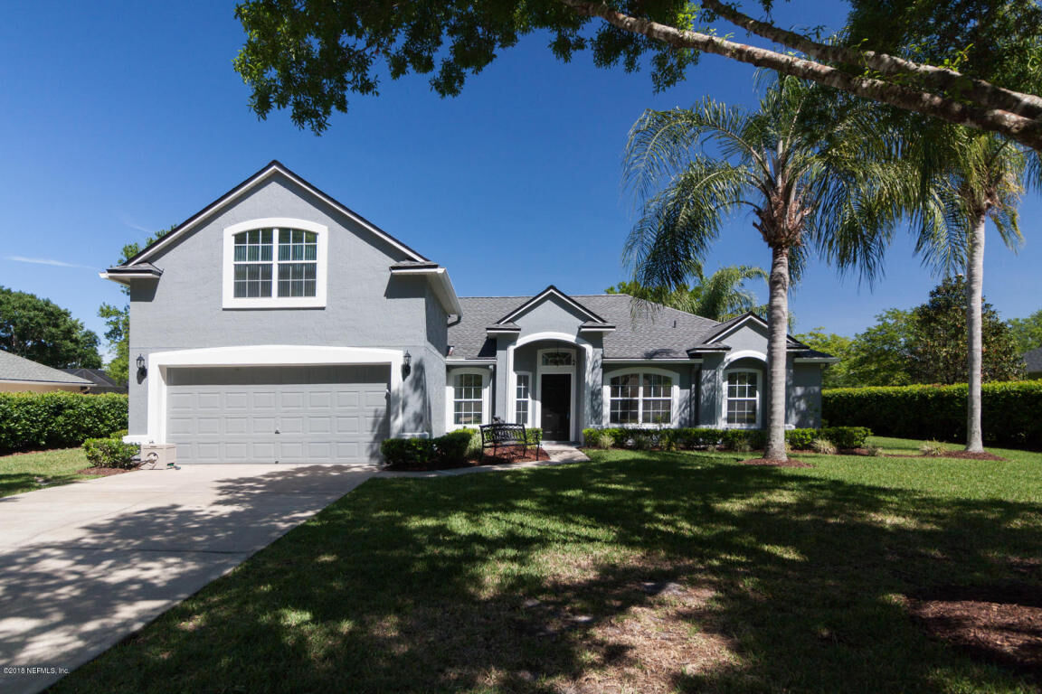 Property Photo: 124 Village Green Avenue FL 32259