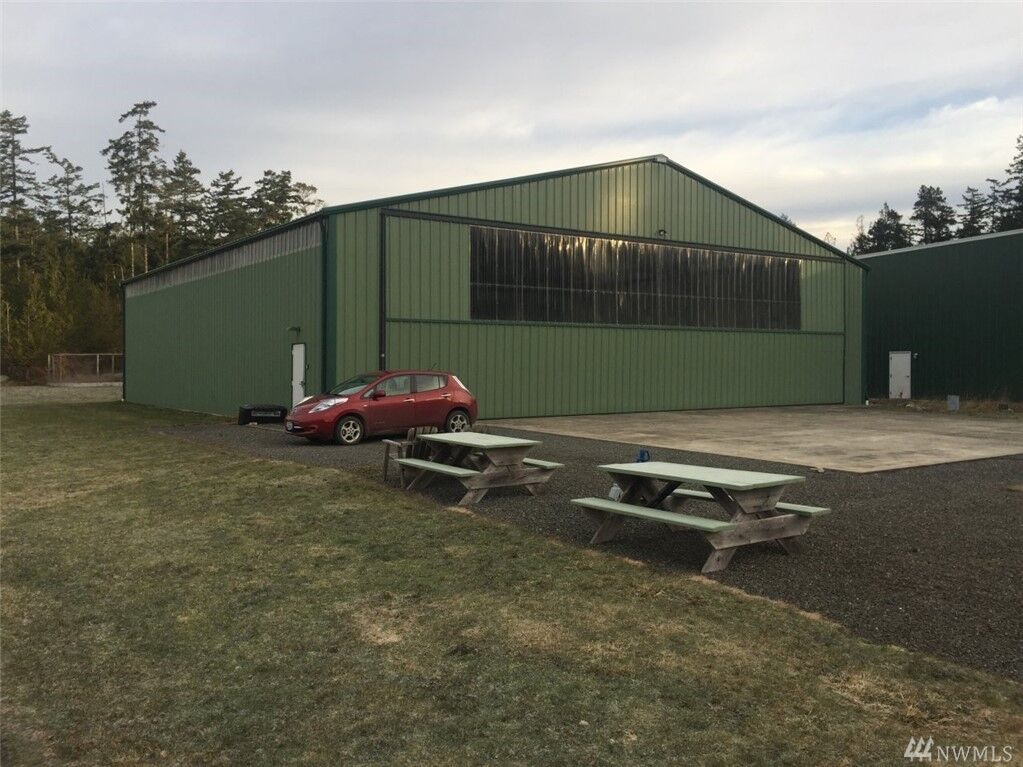 Property Photo:  501 Cessna Avenue  WA 98250 