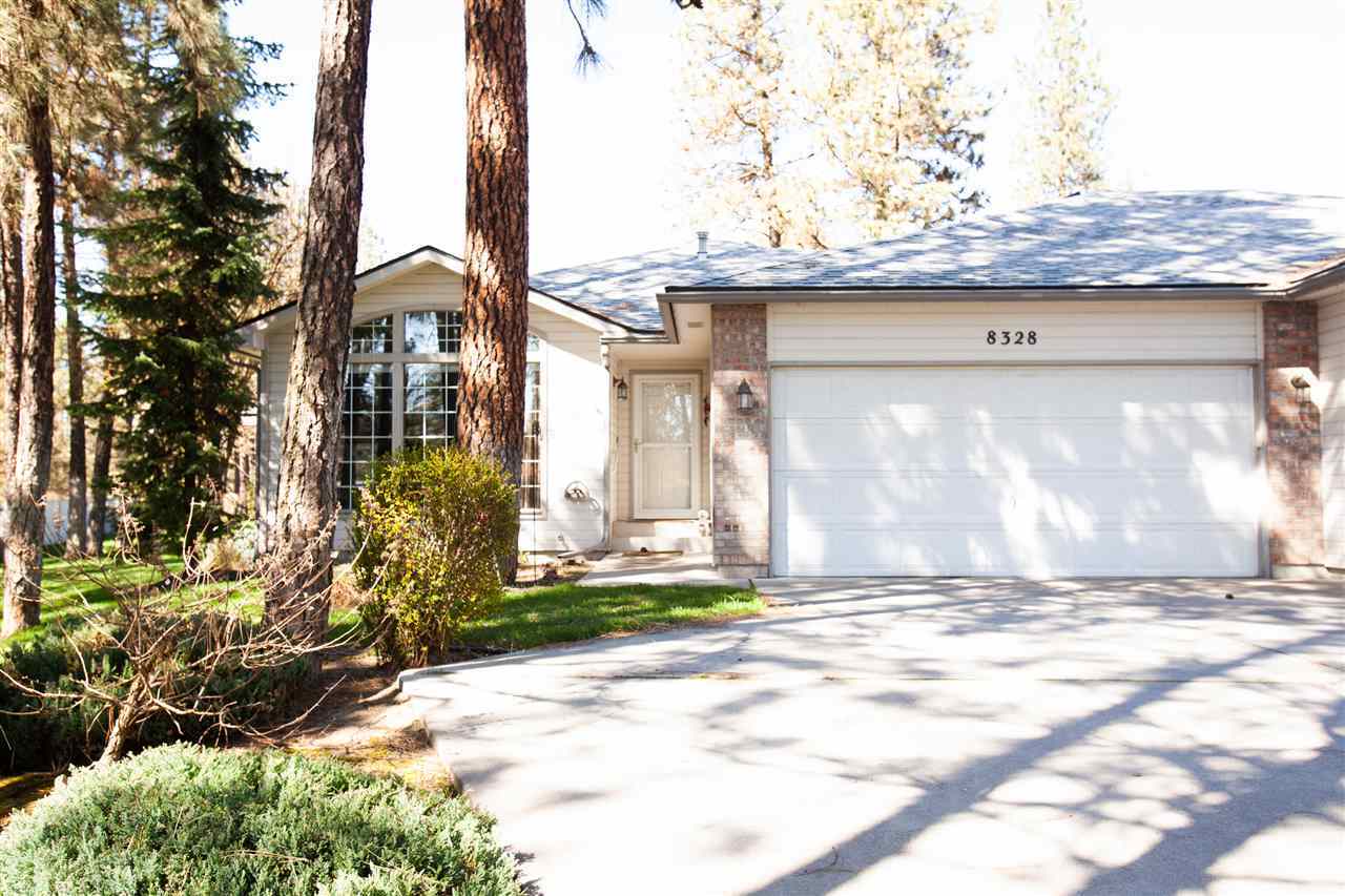 Property Photo: 8328 N Pinemeadow Rd 8328 WA 99026