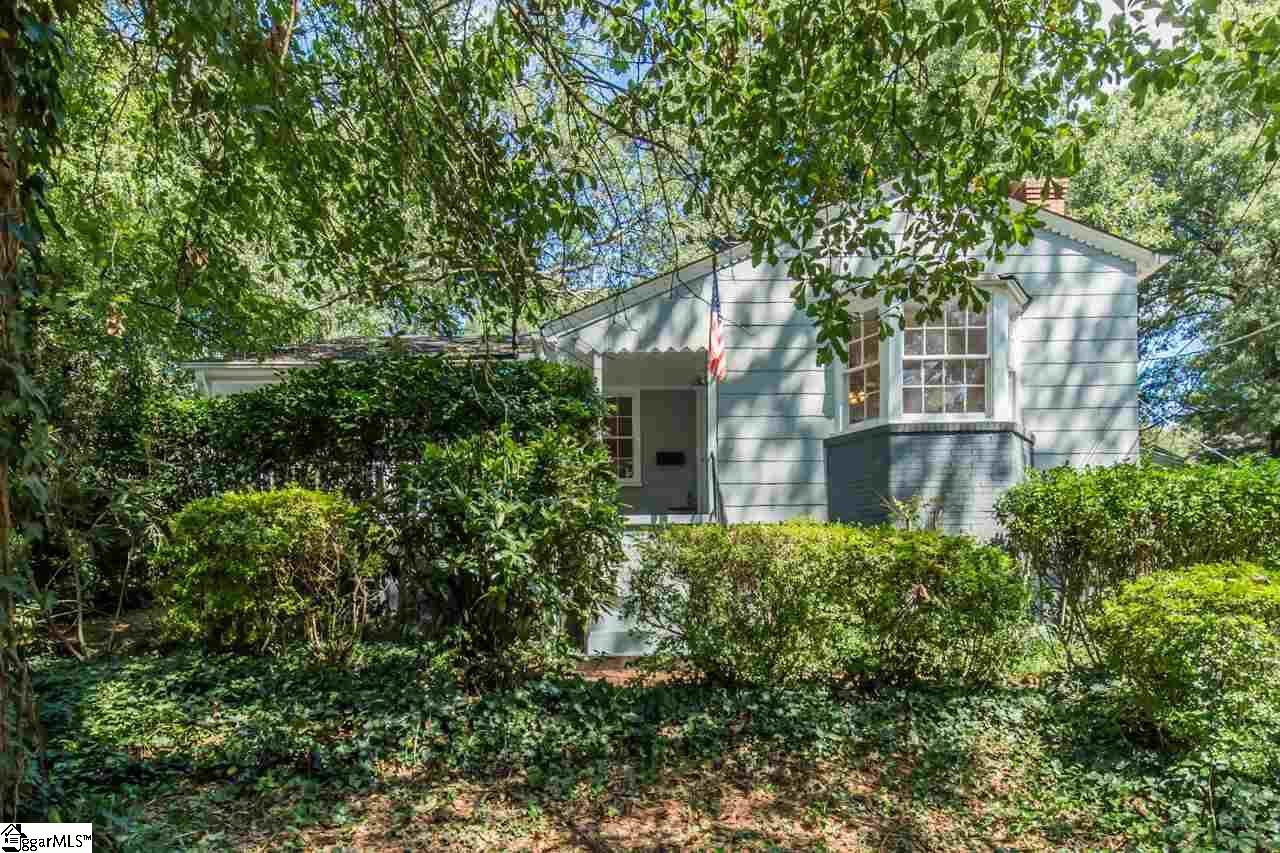 Property Photo: 204 Ashley Avenue SC 29609