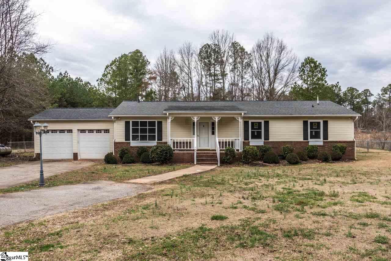 Property Photo: 381 Grace Chapel Road SC 29335