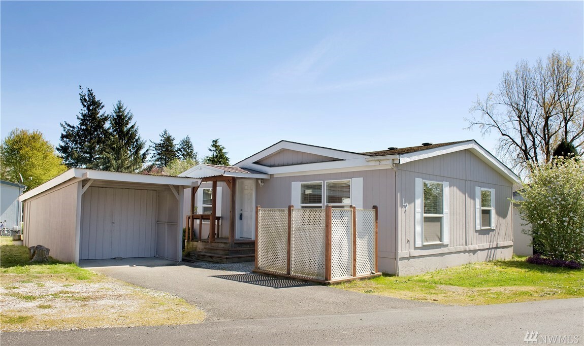 Property Photo:  2350 Douglas Rd 17  WA 98248 