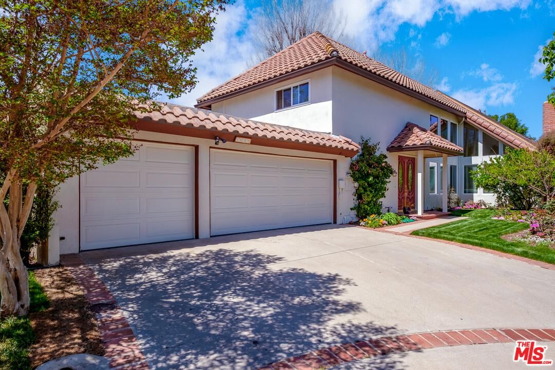 Property Photo:  1055 Barrow Ct  CA 91361 