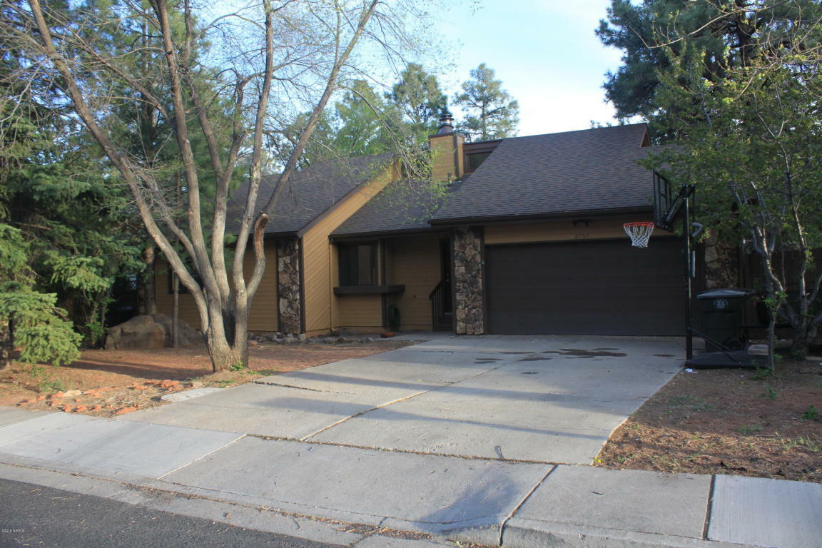 Property Photo:  2757 E Matterhorn Drive  AZ 86004 