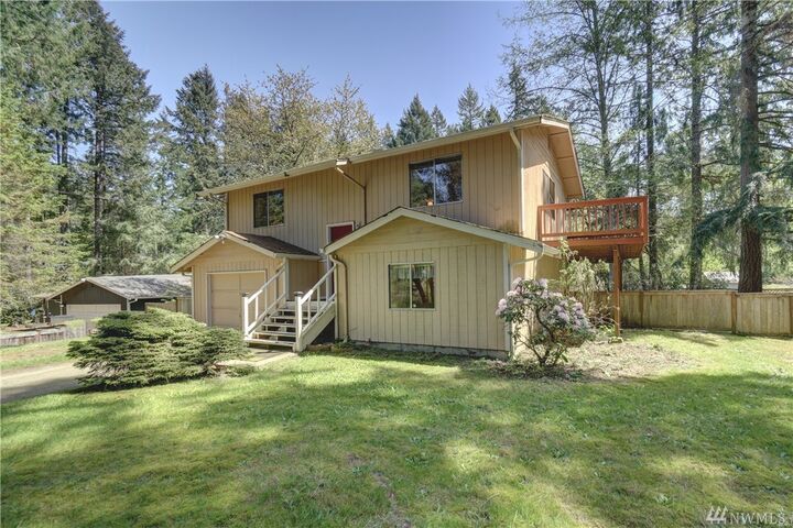 Property Photo: 9515 86th Ave NW WA 98332