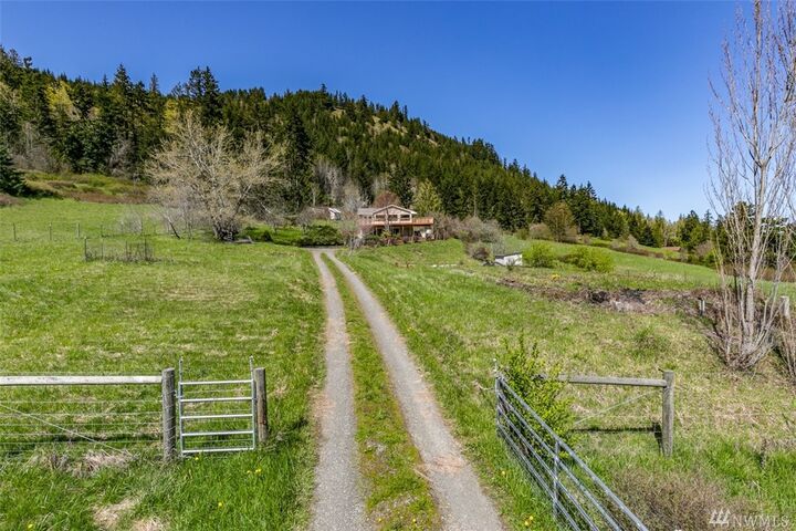 Property Photo:  1308 Eden Valley Rd  WA 98363 