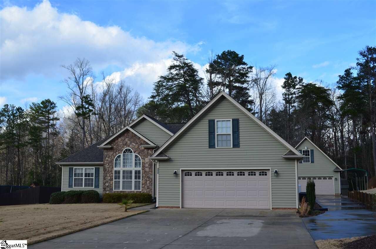 Property Photo: 133 Fagans Creek Drive SC 29349