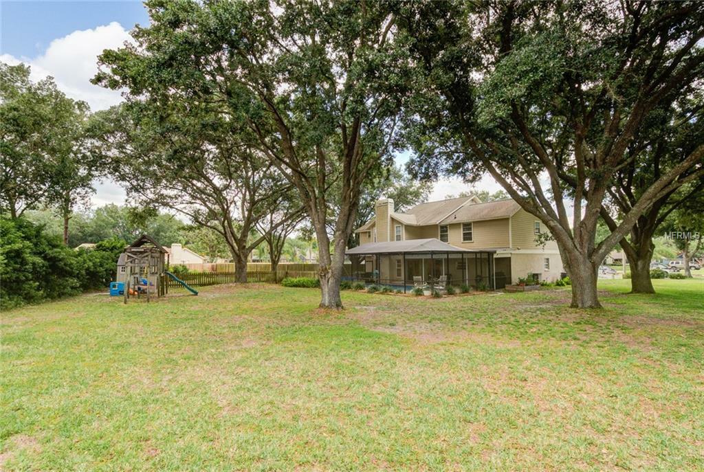 Property Photo: 3901 Crosstree Lane FL 33596
