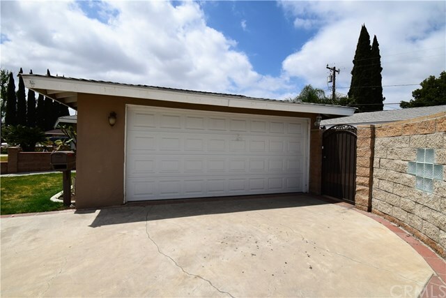 Property Photo:  1253 N Monterey Street  CA 92801 