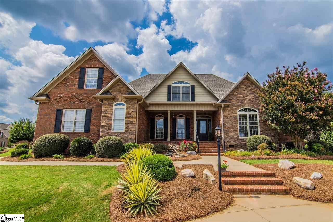 Property Photo: 324 Kennesaw Court SC 29301