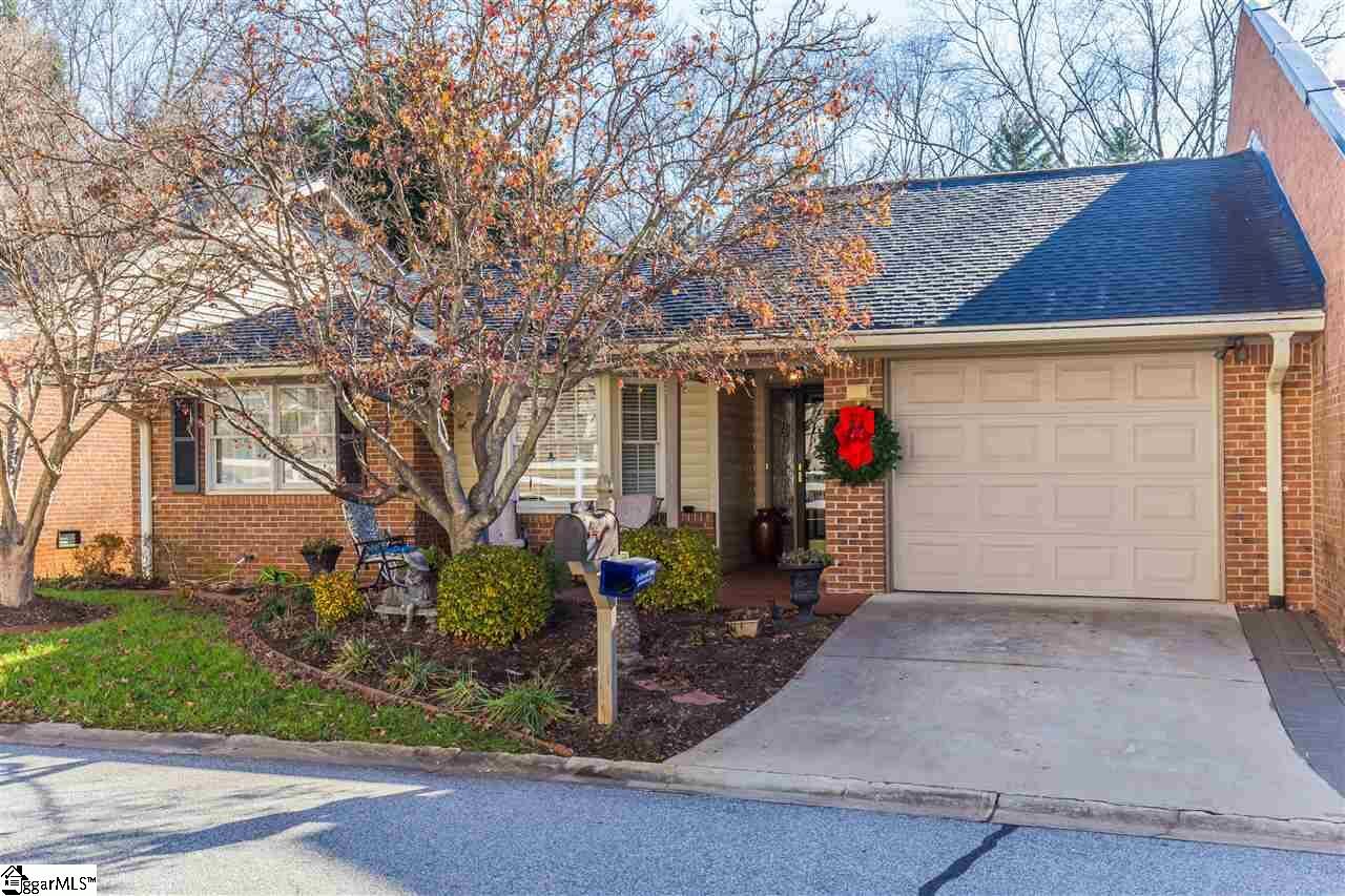 Property Photo:  104 Hummingbird Ridge  SC 29605