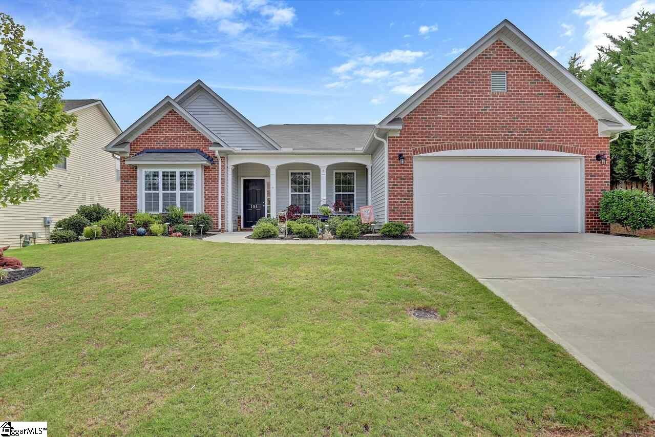 Property Photo: 104 Landau Place SC 29680