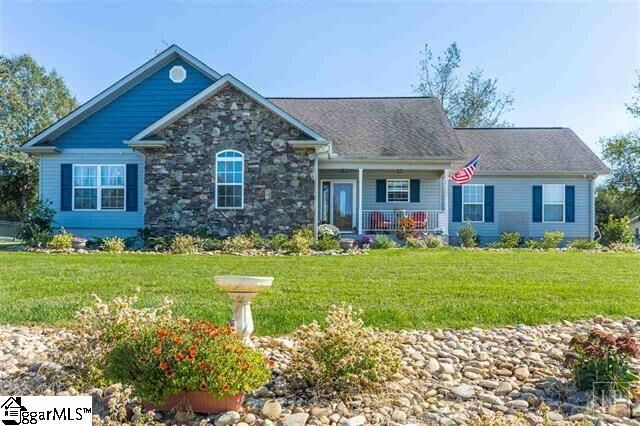 Property Photo:  225 Winding Creek Way  SC 29365 