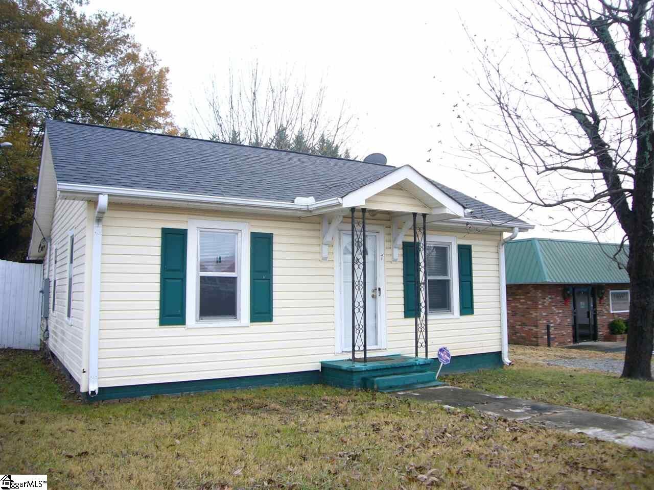 Property Photo: 7 Ladson Street SC 29349
