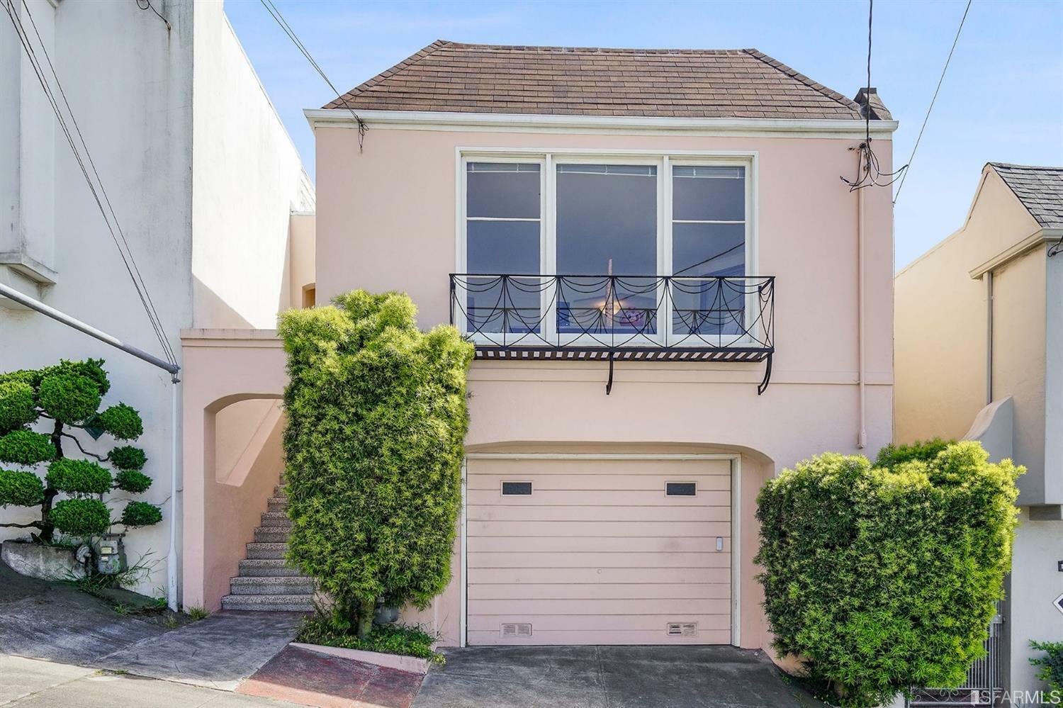 Property Photo:  1139 Moraga Street  CA 94122 